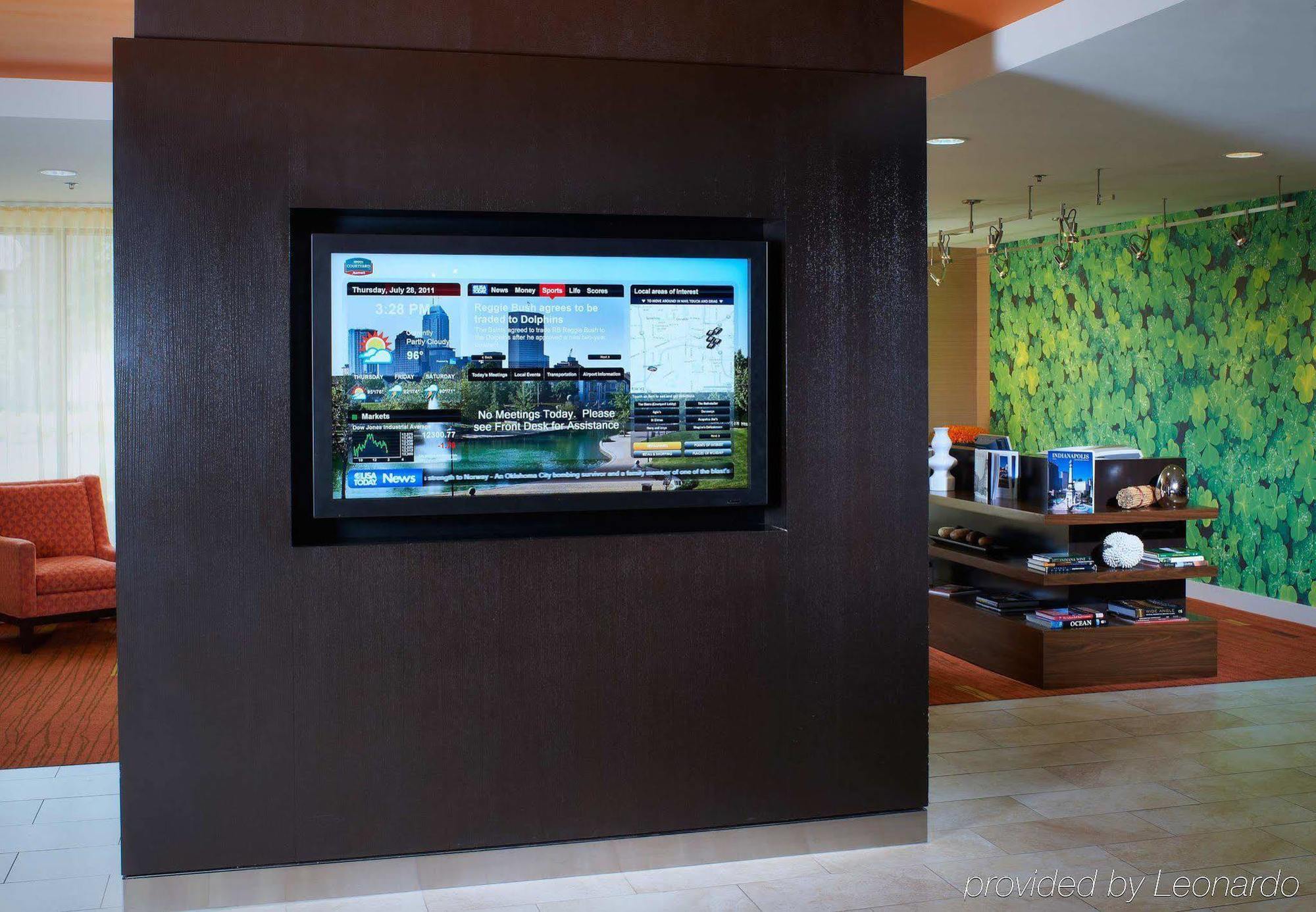 Готель Courtyard By Marriott Indianapolis Airport Екстер'єр фото